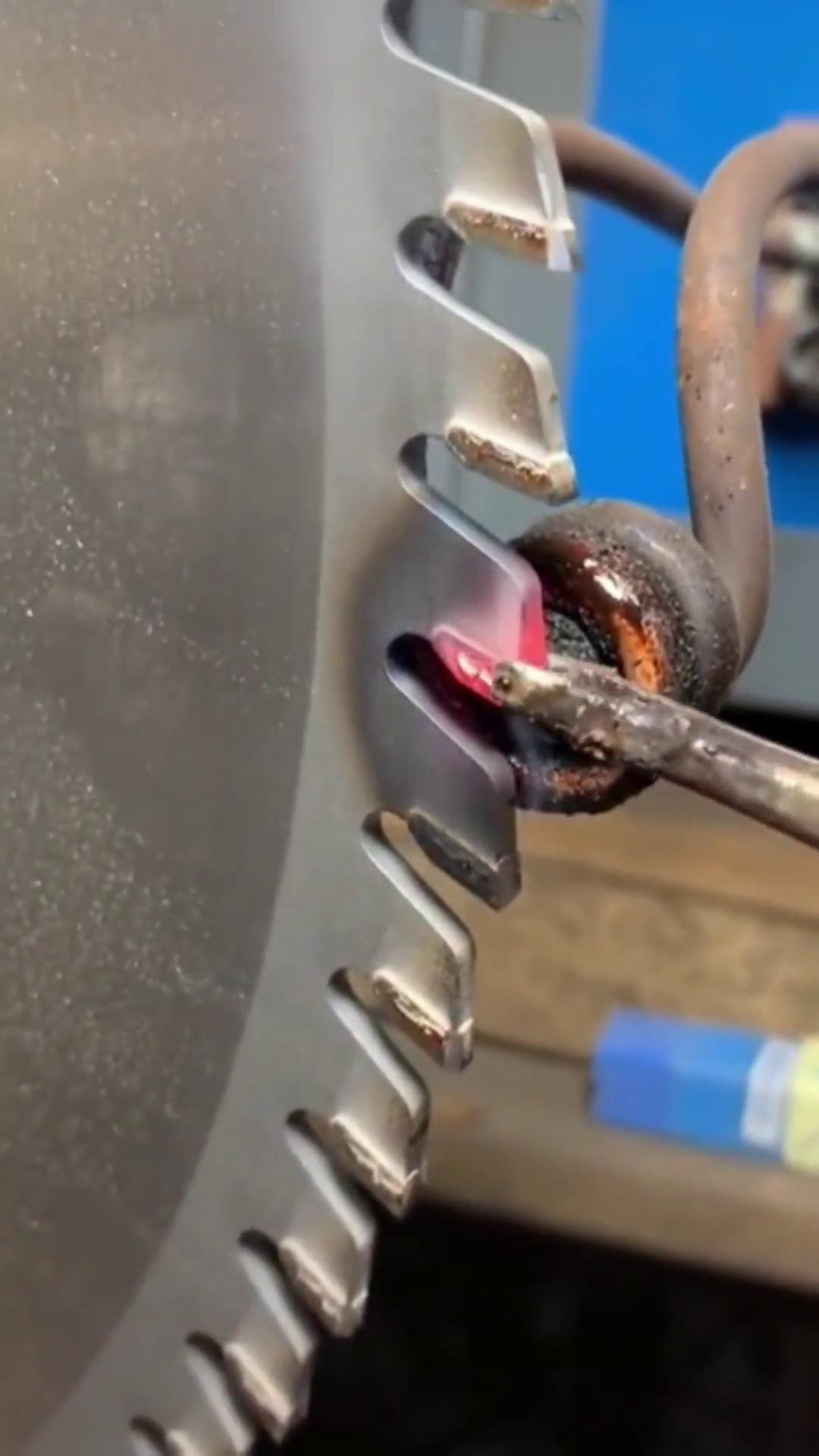 合金刀头锯齿焊接-高频感应加热设备-高频钎焊机-感应加热焊接技术