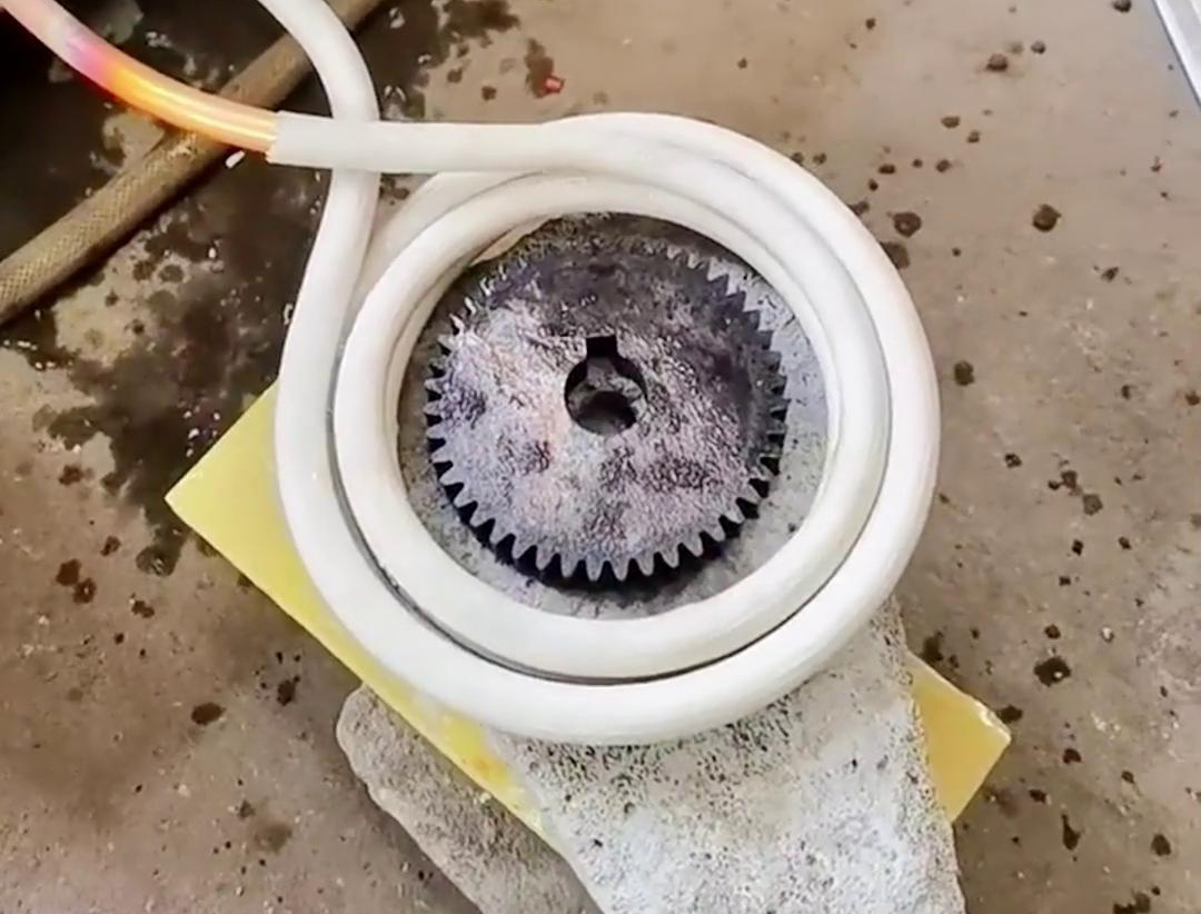 海拓高频淬火设备：提升齿轮性能的关键助力
