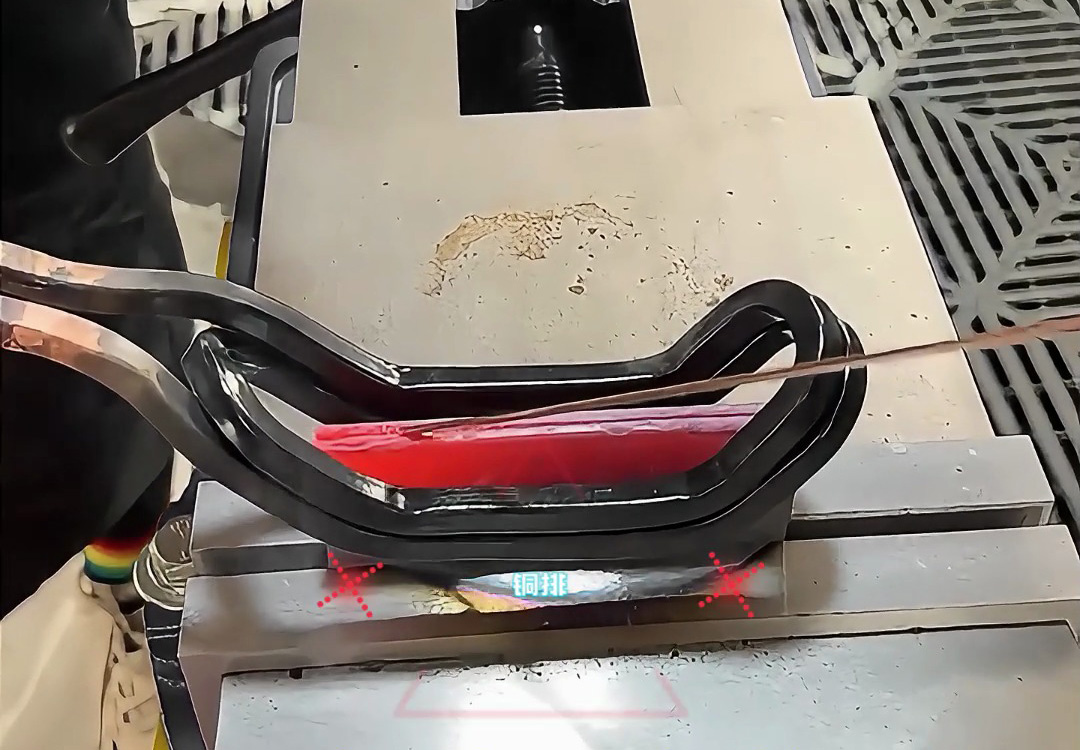 铜排焊接稳与安的核心密码 海拓手持式高频焊机现场实测