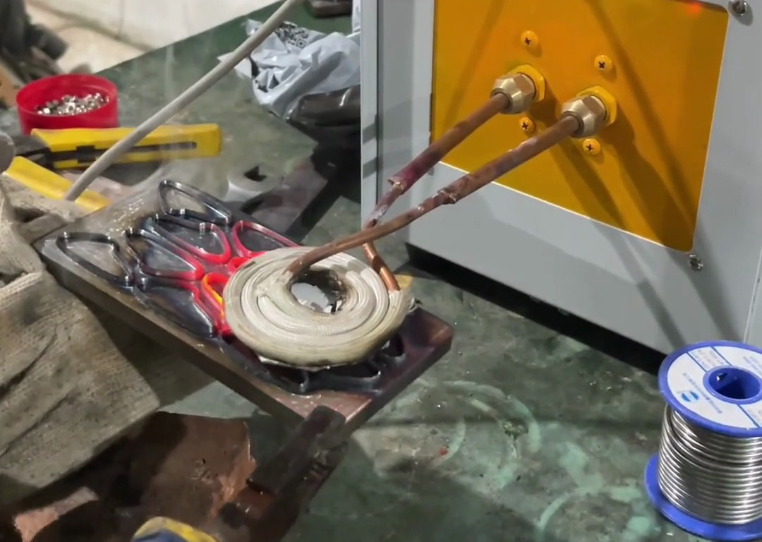 刀具淬火升级之选 海拓小型高频淬火机高效赋能