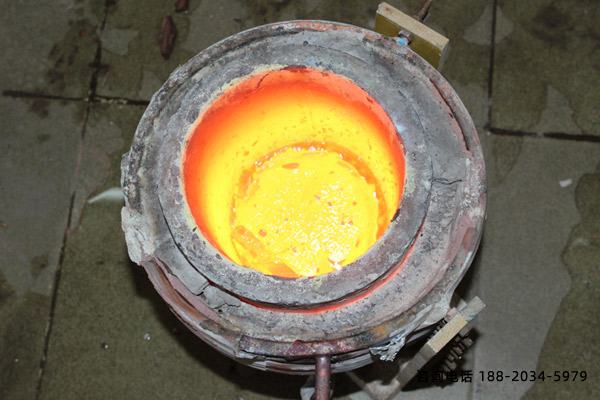 金属小型熔炼炉 金属小型熔炼炉